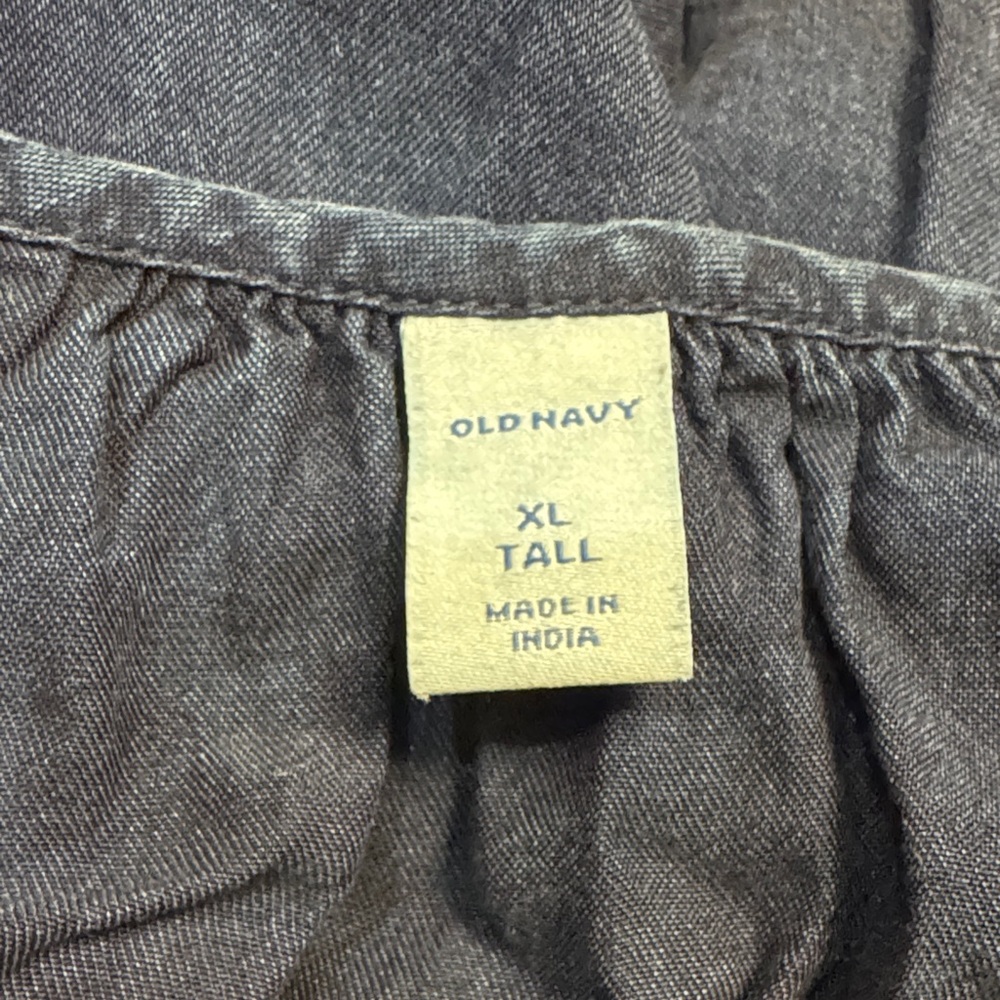 Old Navy Navy Blue Women's Blouse - Picture 5 of 5